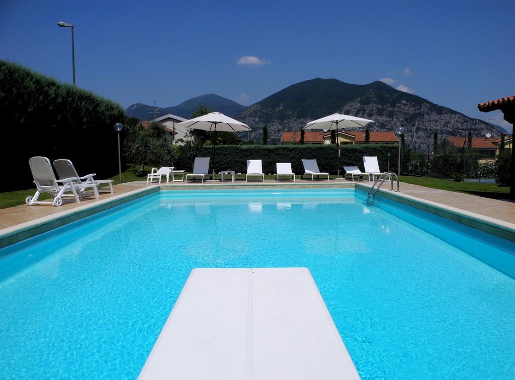 Miramonti Bed and Breakfast Iseo Exteriör bild
